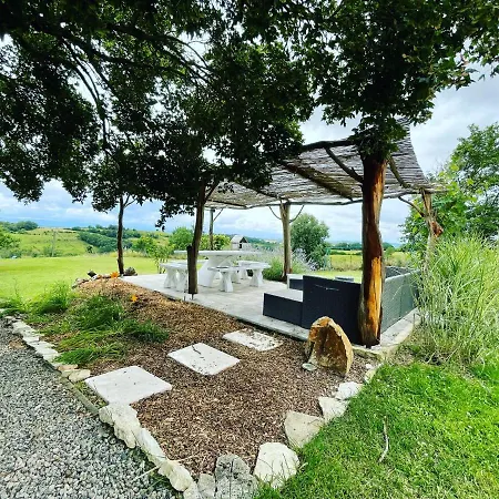 Dom wakacyjny Ferme Domaine De Maurel