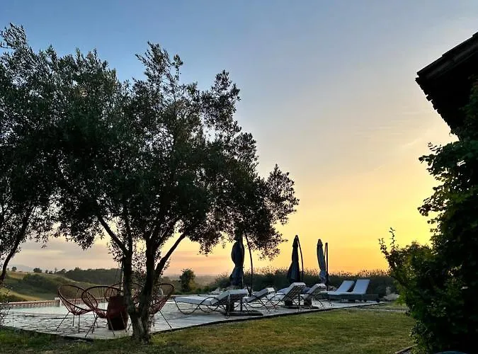 Semesterbostad Ferme Domaine De Maurel Le Fossat